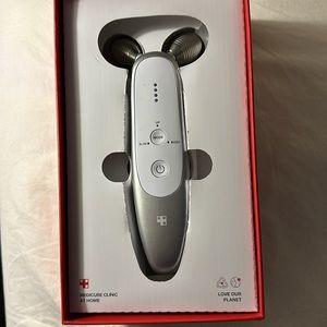 Medicube Age-R , used 2x only , just plain lazy to use regularly.